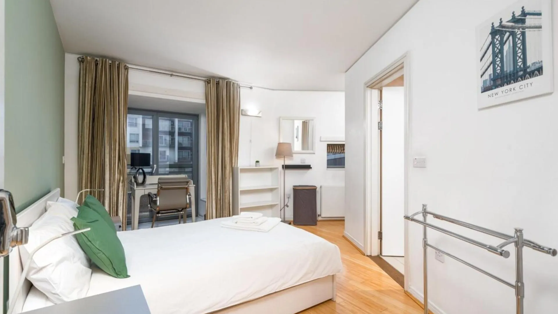 Lovely 3Bd Flat, Parking, Sleeps Six Close To O2 Διαμέρισμα Λονδίνο